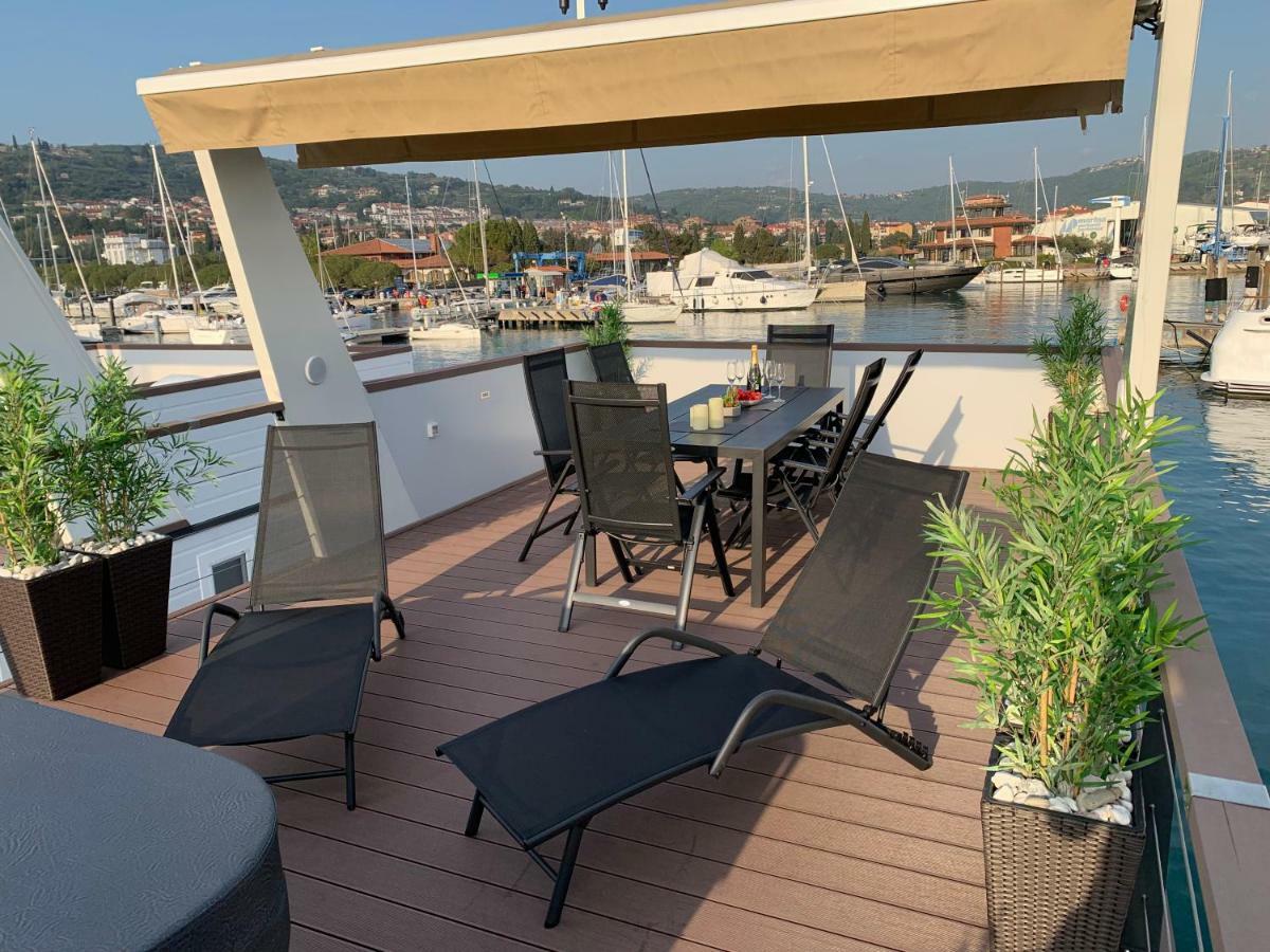 Floating House Mm, Marina Portoroz Villa Exteriör bild